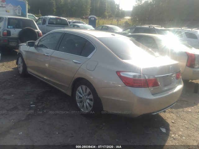 Photo 2 VIN: 1HGCR2F87DA237940 - HONDA ACCORD SDN 