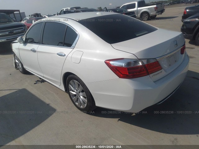 Photo 2 VIN: 1HGCR2F87EA060811 - HONDA ACCORD SEDAN 