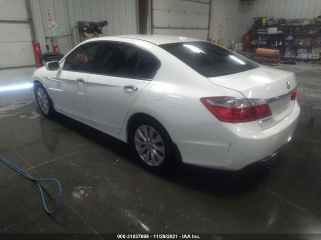 Photo 2 VIN: 1HGCR2F87EA106010 - HONDA ACCORD SEDAN 