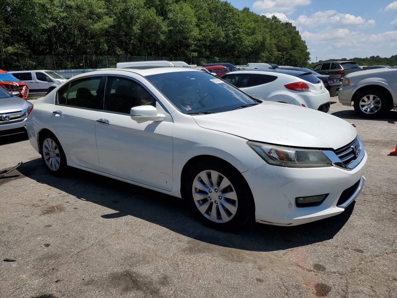 Photo 3 VIN: 1HGCR2F87EA202431 - HONDA ACCORD 