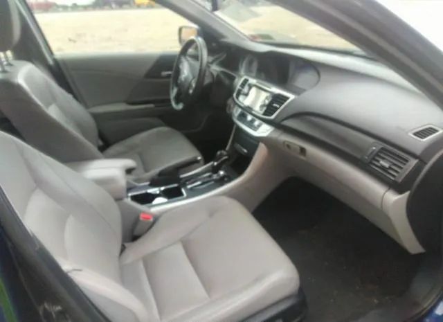 Photo 4 VIN: 1HGCR2F87FA099996 - HONDA ACCORD SEDAN 