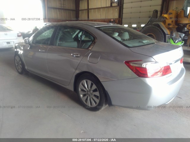 Photo 2 VIN: 1HGCR2F87FA135573 - HONDA ACCORD SEDAN 