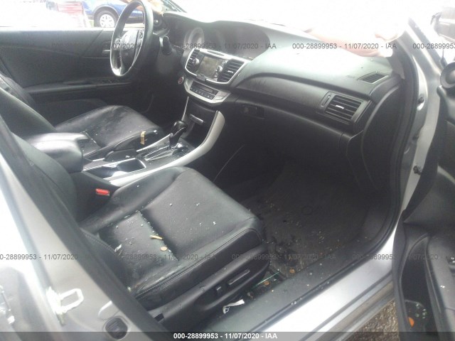 Photo 4 VIN: 1HGCR2F87FA161803 - HONDA ACCORD SEDAN 