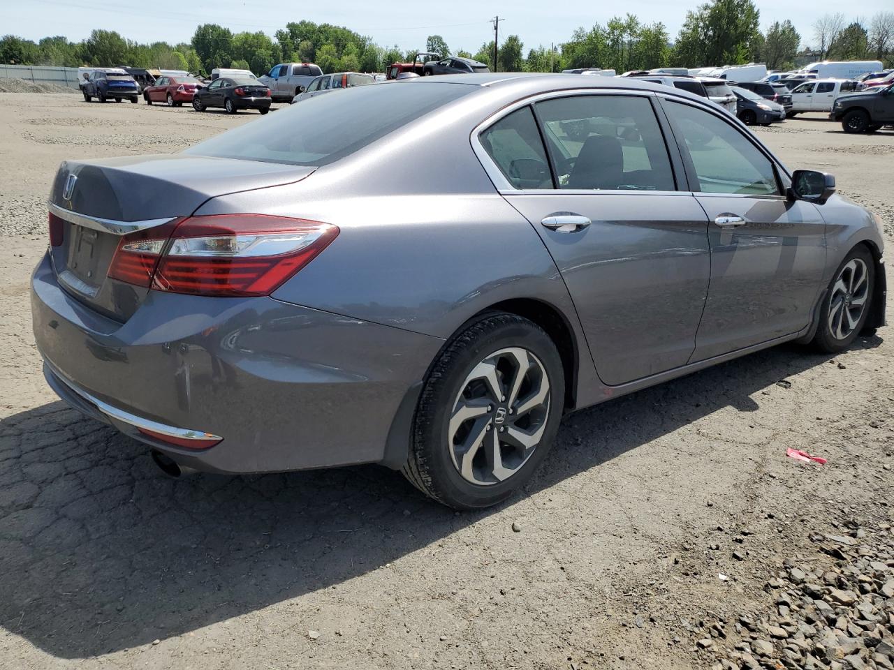 Photo 2 VIN: 1HGCR2F87GA033403 - HONDA ACCORD 