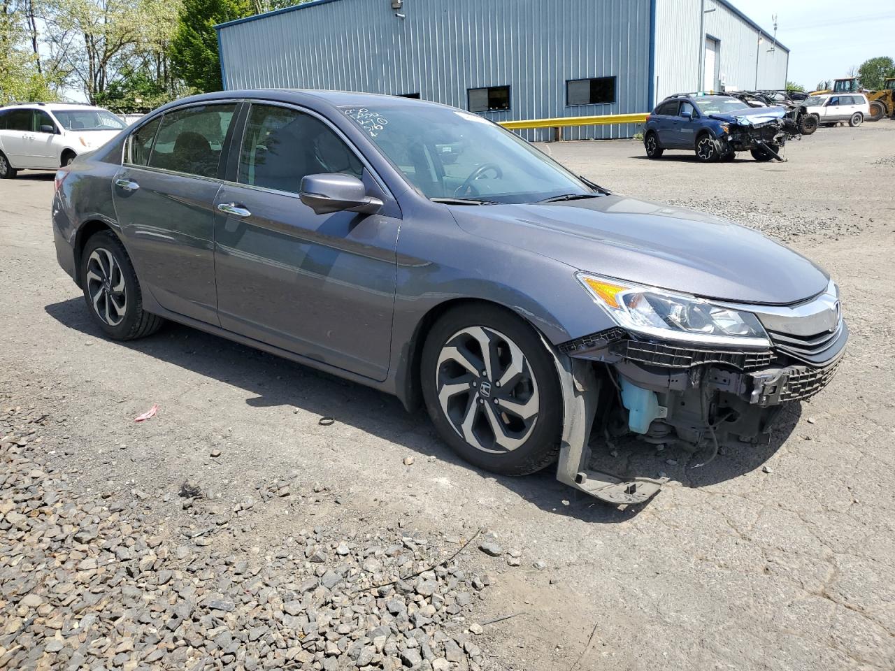 Photo 3 VIN: 1HGCR2F87GA033403 - HONDA ACCORD 