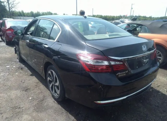 Photo 2 VIN: 1HGCR2F87HA028008 - HONDA ACCORD SEDAN 