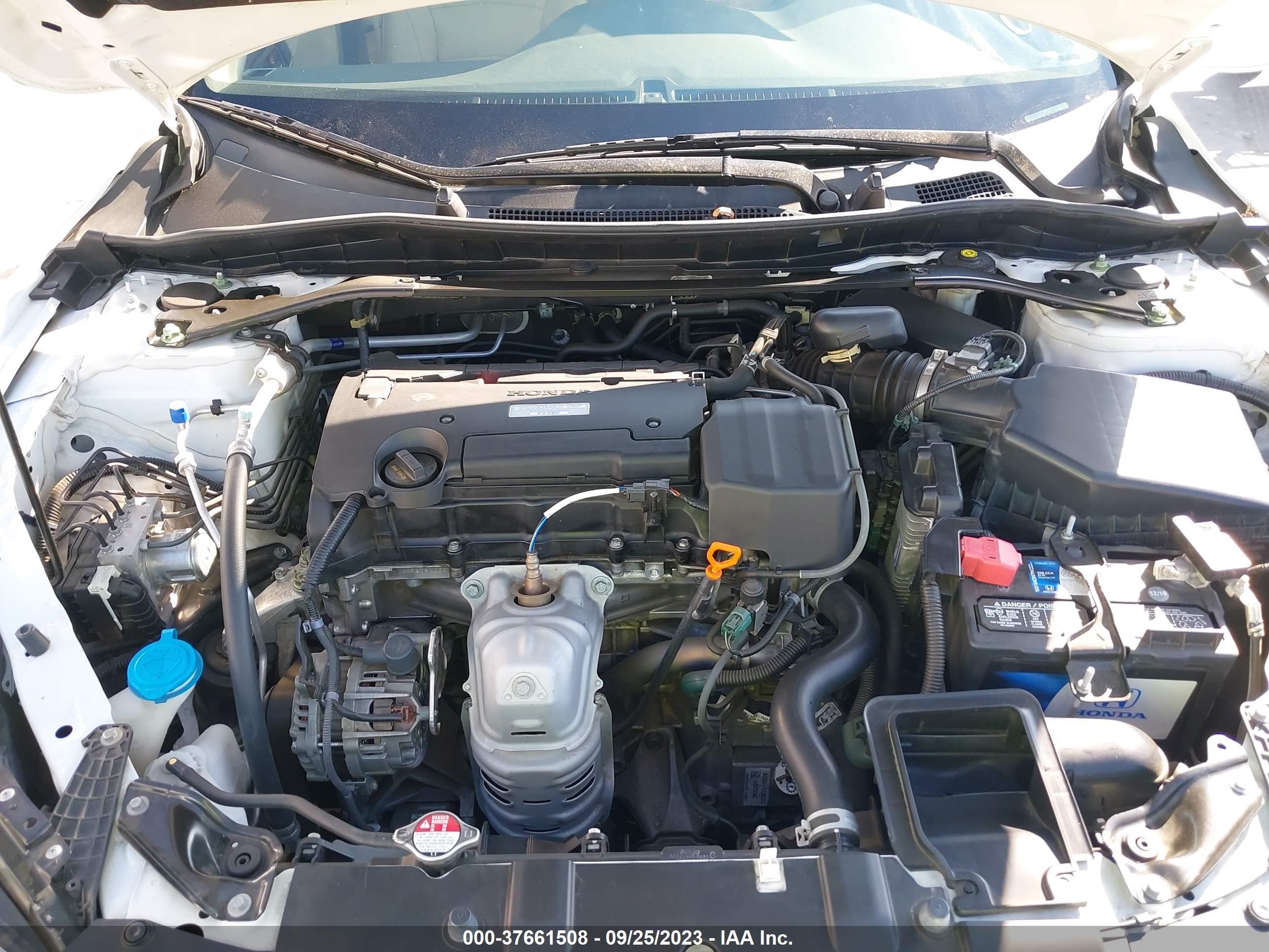 Photo 9 VIN: 1HGCR2F87HA116136 - HONDA ACCORD 