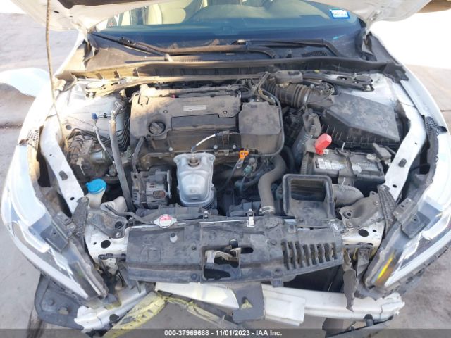 Photo 9 VIN: 1HGCR2F87HA274525 - HONDA ACCORD 