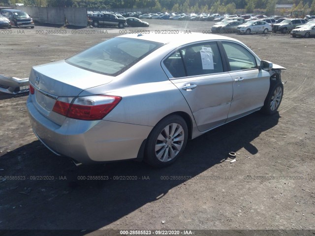 Photo 3 VIN: 1HGCR2F88DA023443 - HONDA ACCORD SDN 