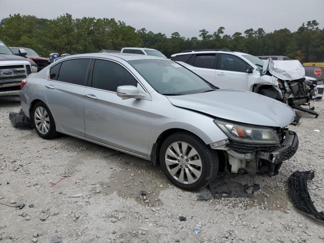 Photo 3 VIN: 1HGCR2F88DA057284 - HONDA ACCORD 