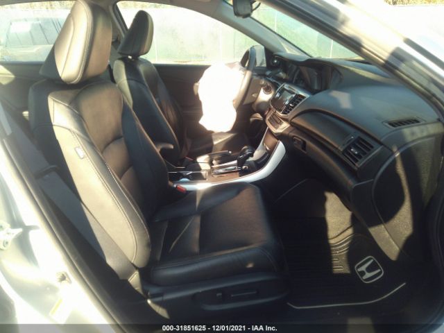 Photo 4 VIN: 1HGCR2F88DA146322 - HONDA ACCORD SDN 