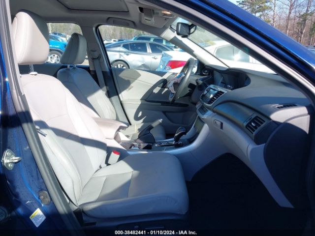 Photo 4 VIN: 1HGCR2F88EA039370 - HONDA ACCORD 