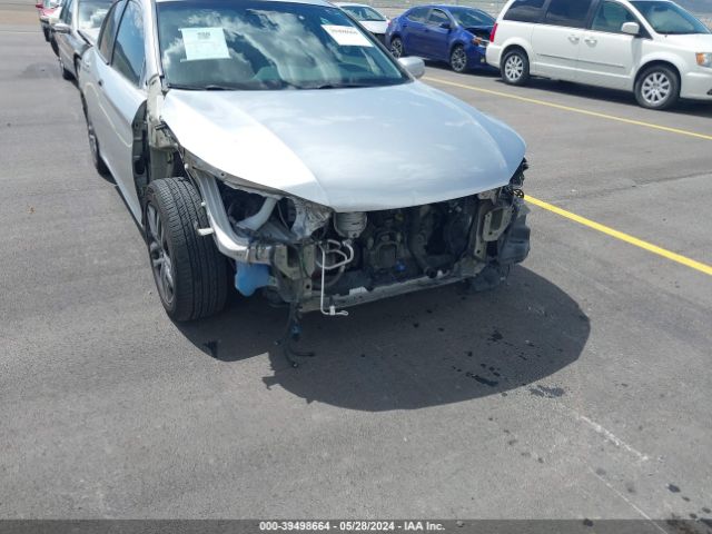 Photo 5 VIN: 1HGCR2F88EA214250 - HONDA ACCORD 