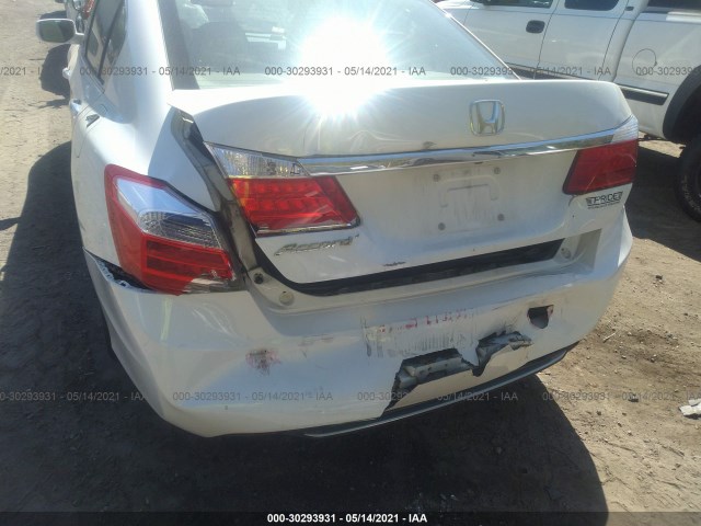 Photo 5 VIN: 1HGCR2F88EA230903 - HONDA ACCORD SEDAN 