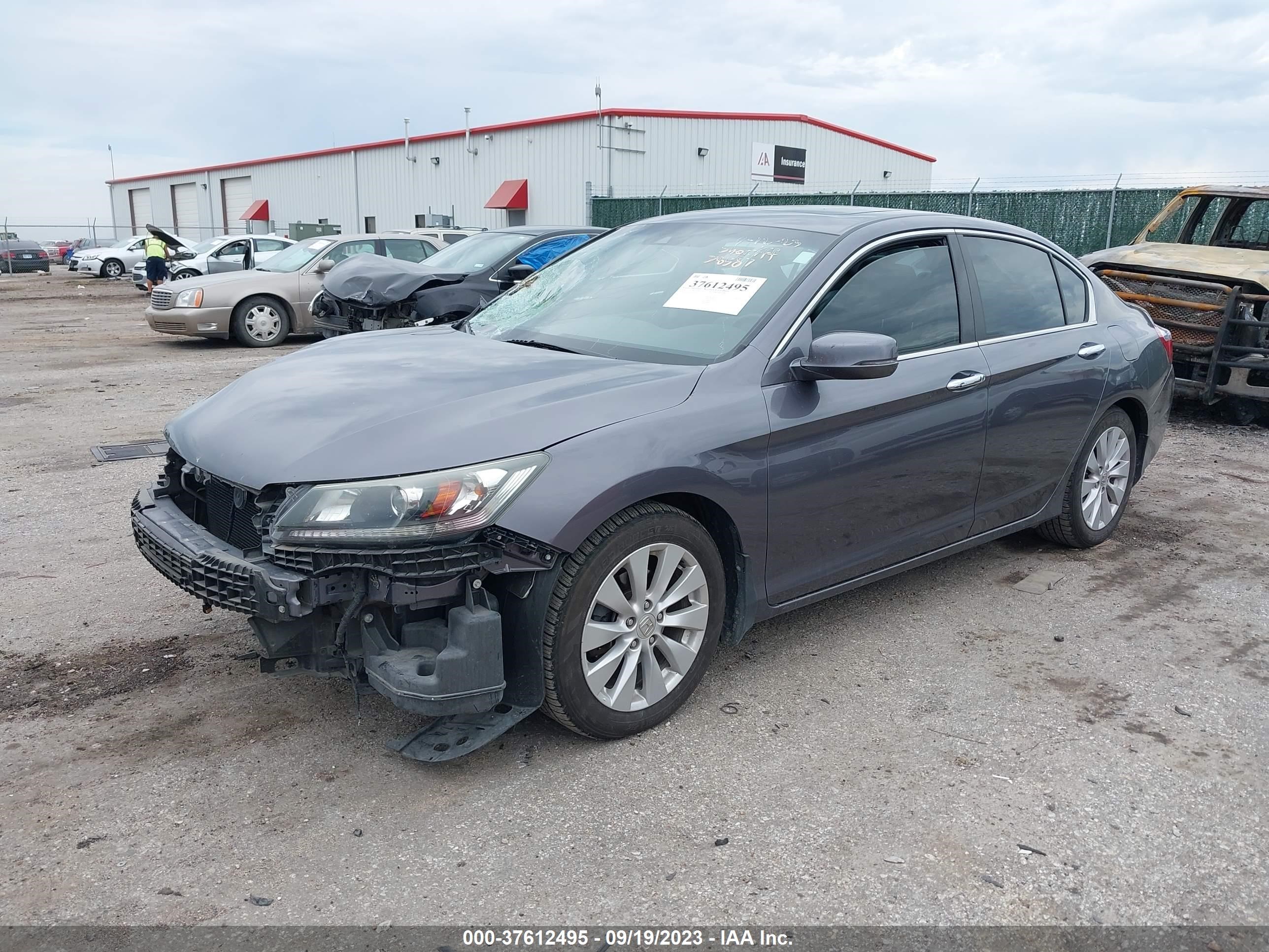 Photo 1 VIN: 1HGCR2F88FA023414 - HONDA ACCORD 