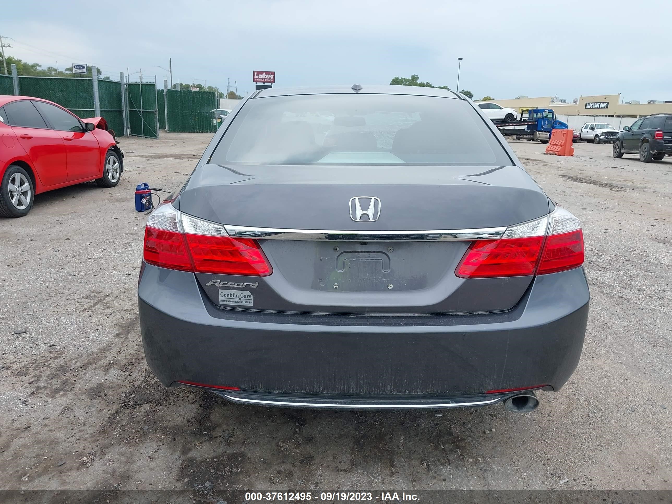 Photo 15 VIN: 1HGCR2F88FA023414 - HONDA ACCORD 