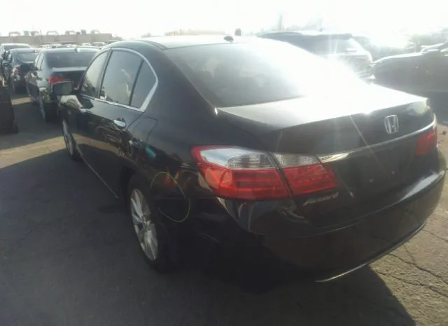 Photo 2 VIN: 1HGCR2F88FA060902 - HONDA ACCORD SEDAN 