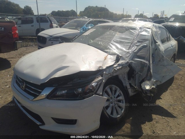 Photo 1 VIN: 1HGCR2F88FA084021 - HONDA ACCORD SEDAN 