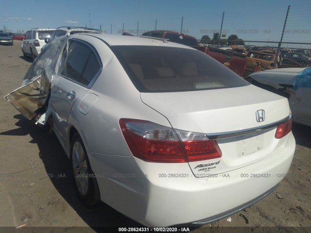 Photo 2 VIN: 1HGCR2F88FA084021 - HONDA ACCORD SEDAN 