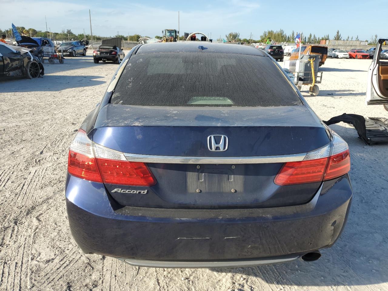 Photo 5 VIN: 1HGCR2F88FA098128 - HONDA ACCORD 