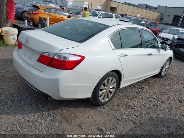 Photo 3 VIN: 1HGCR2F88FA801730 - HONDA ACCORD 