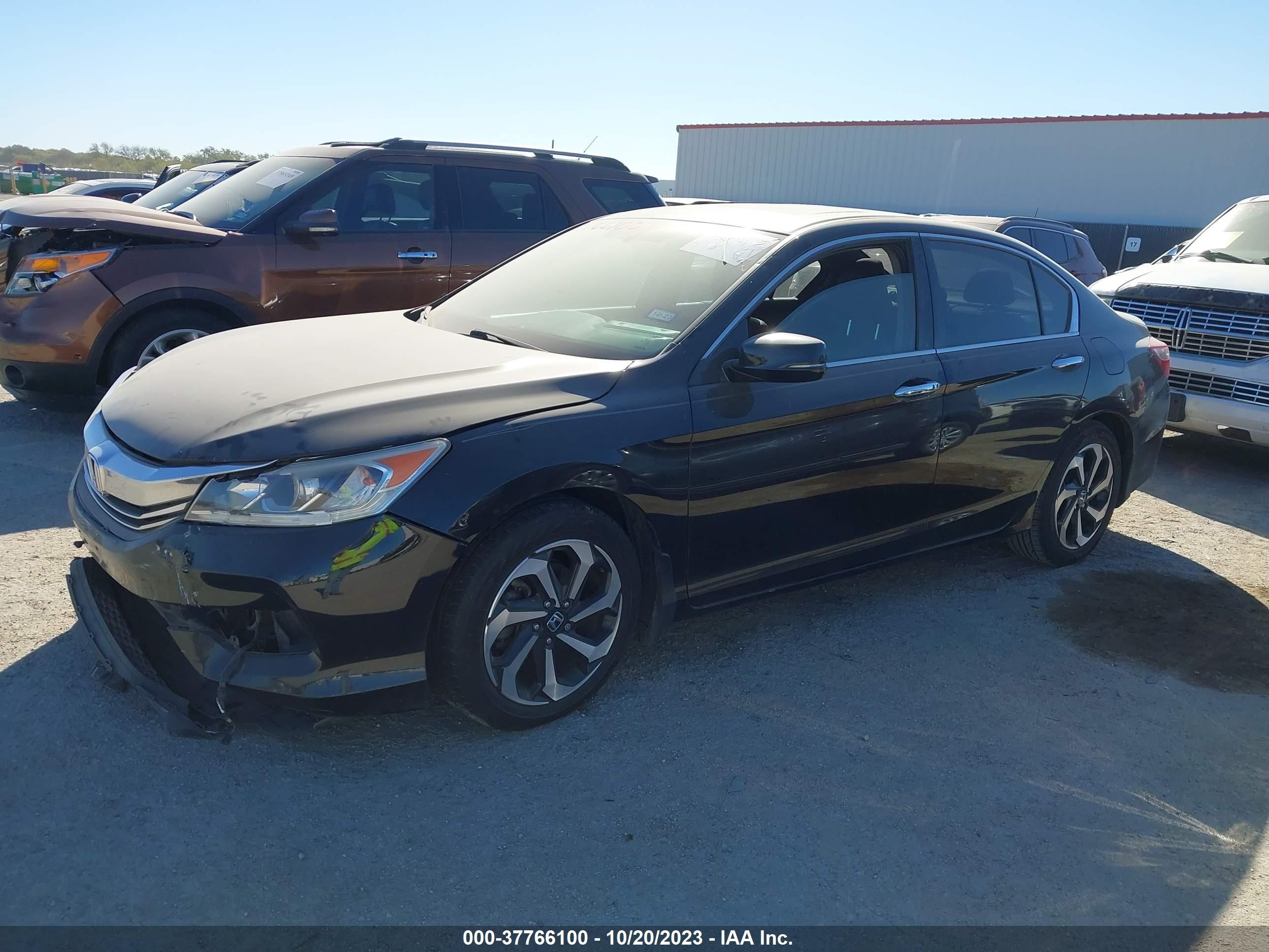 Photo 1 VIN: 1HGCR2F88GA101224 - HONDA ACCORD 