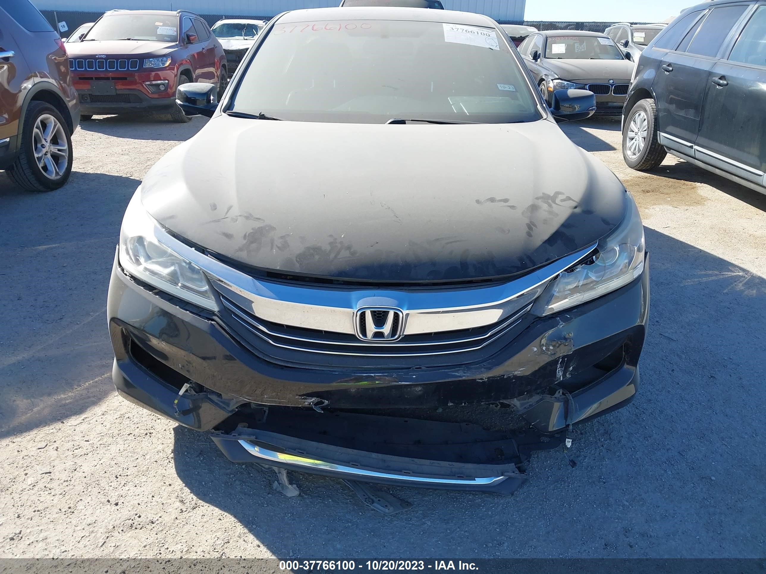 Photo 11 VIN: 1HGCR2F88GA101224 - HONDA ACCORD 