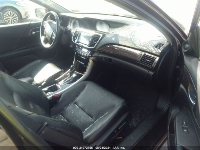 Photo 4 VIN: 1HGCR2F88GA107413 - HONDA ACCORD SEDAN 