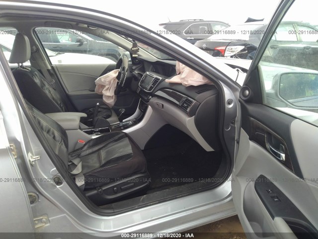 Photo 4 VIN: 1HGCR2F88GA151850 - HONDA ACCORD SEDAN 