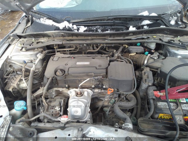 Photo 9 VIN: 1HGCR2F88GA151850 - HONDA ACCORD SEDAN 