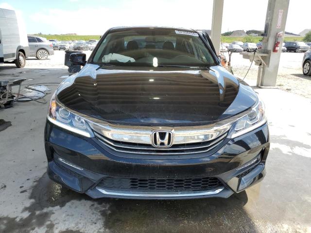 Photo 4 VIN: 1HGCR2F88GA186775 - HONDA ACCORD 