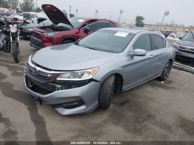 Photo 1 VIN: 1HGCR2F88HA154622 - HONDA ACCORD 