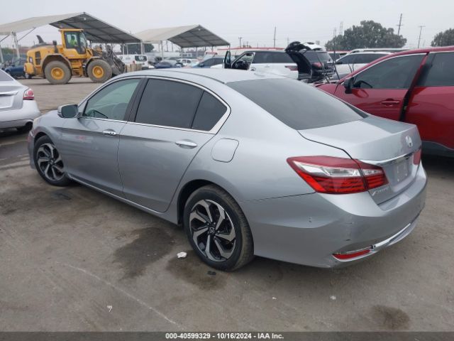 Photo 2 VIN: 1HGCR2F88HA154622 - HONDA ACCORD 