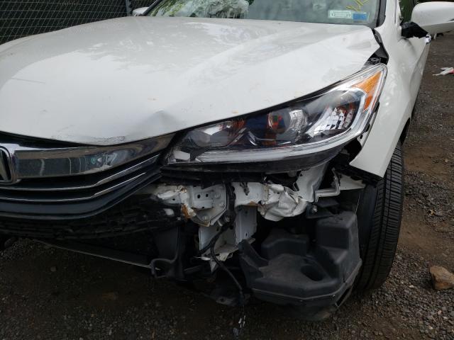 Photo 8 VIN: 1HGCR2F88HA307015 - HONDA ACCORD EXL 