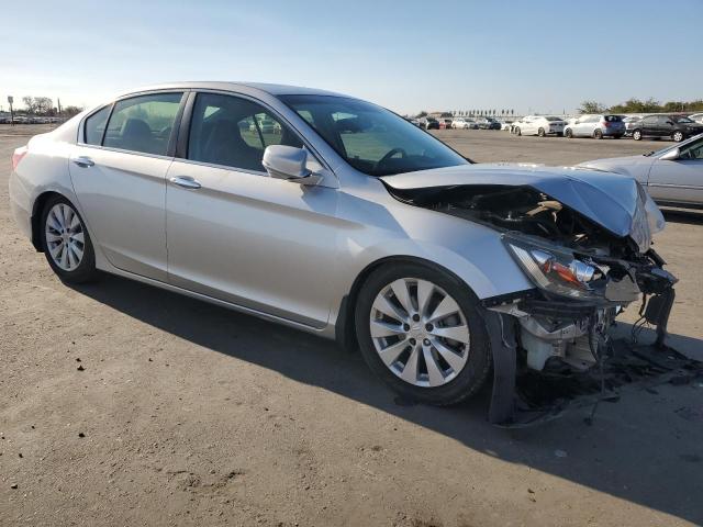 Photo 3 VIN: 1HGCR2F89DA185775 - HONDA ACCORD 