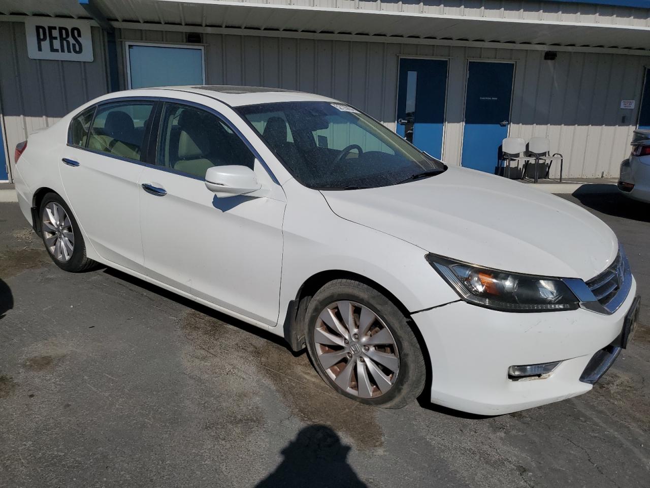 Photo 3 VIN: 1HGCR2F89DA275279 - HONDA ACCORD 