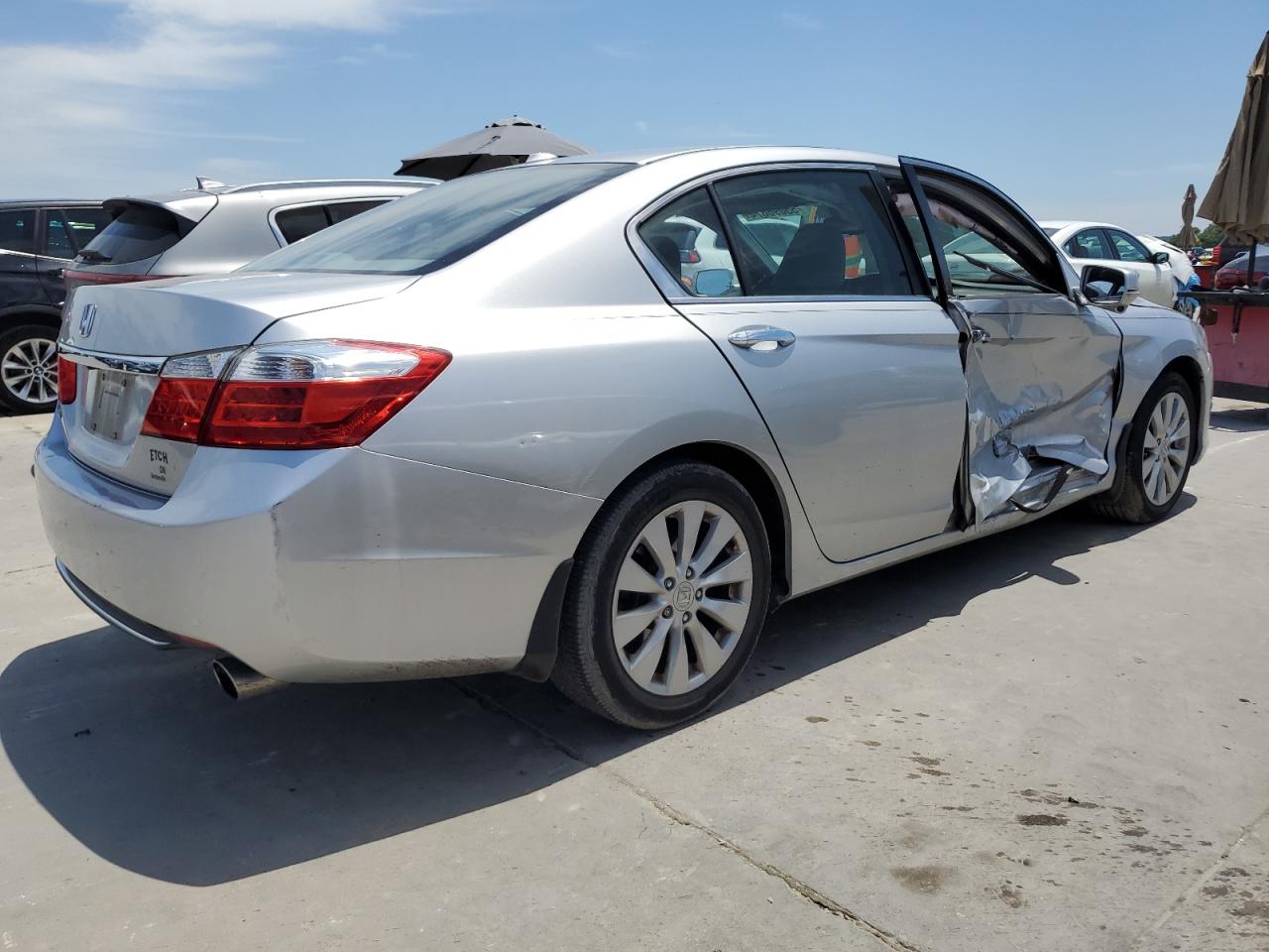 Photo 2 VIN: 1HGCR2F89DA281289 - HONDA ACCORD 