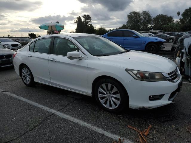 Photo 3 VIN: 1HGCR2F89EA105957 - HONDA ACCORD 