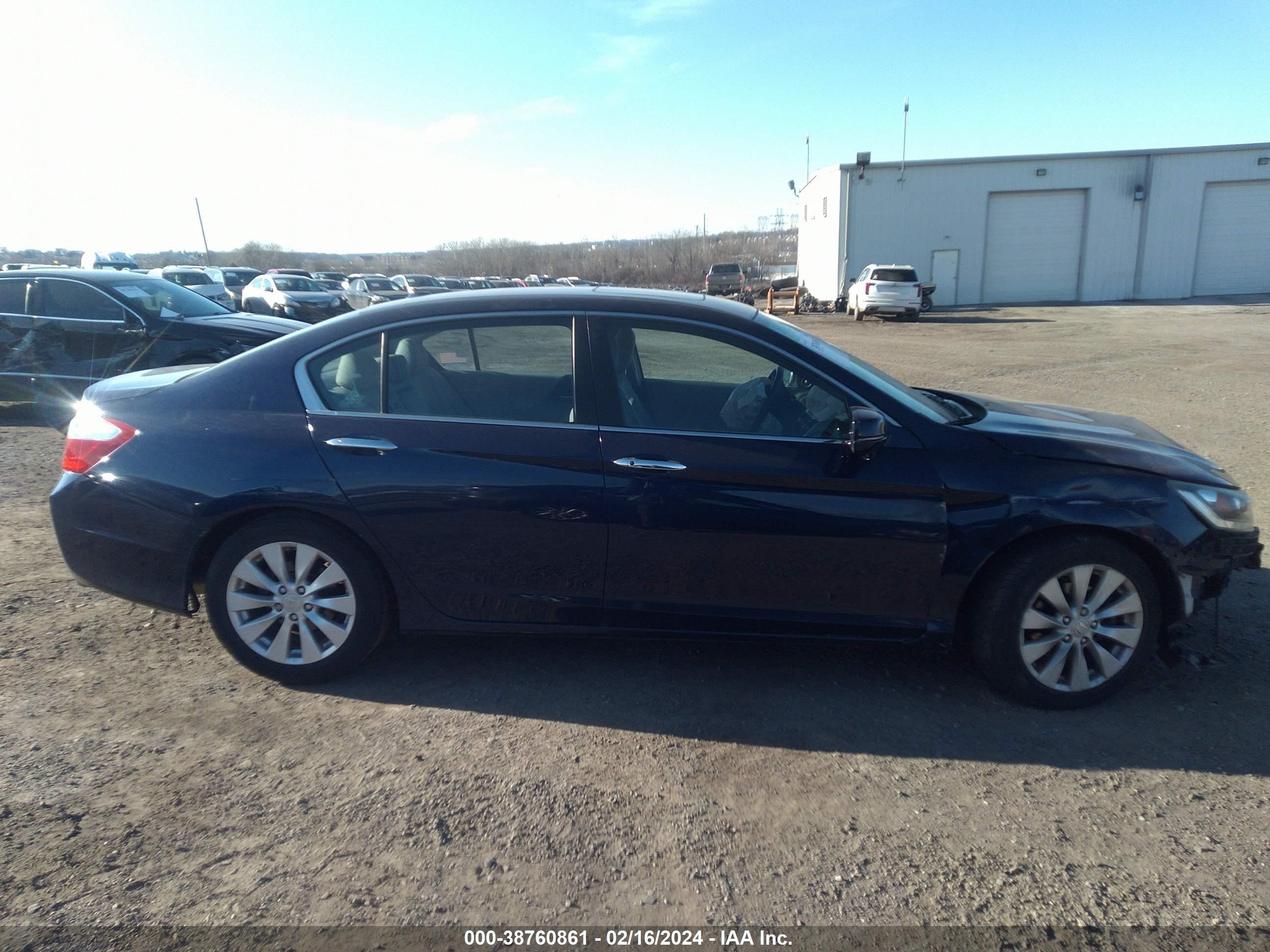 Photo 13 VIN: 1HGCR2F89EA205234 - HONDA ACCORD 