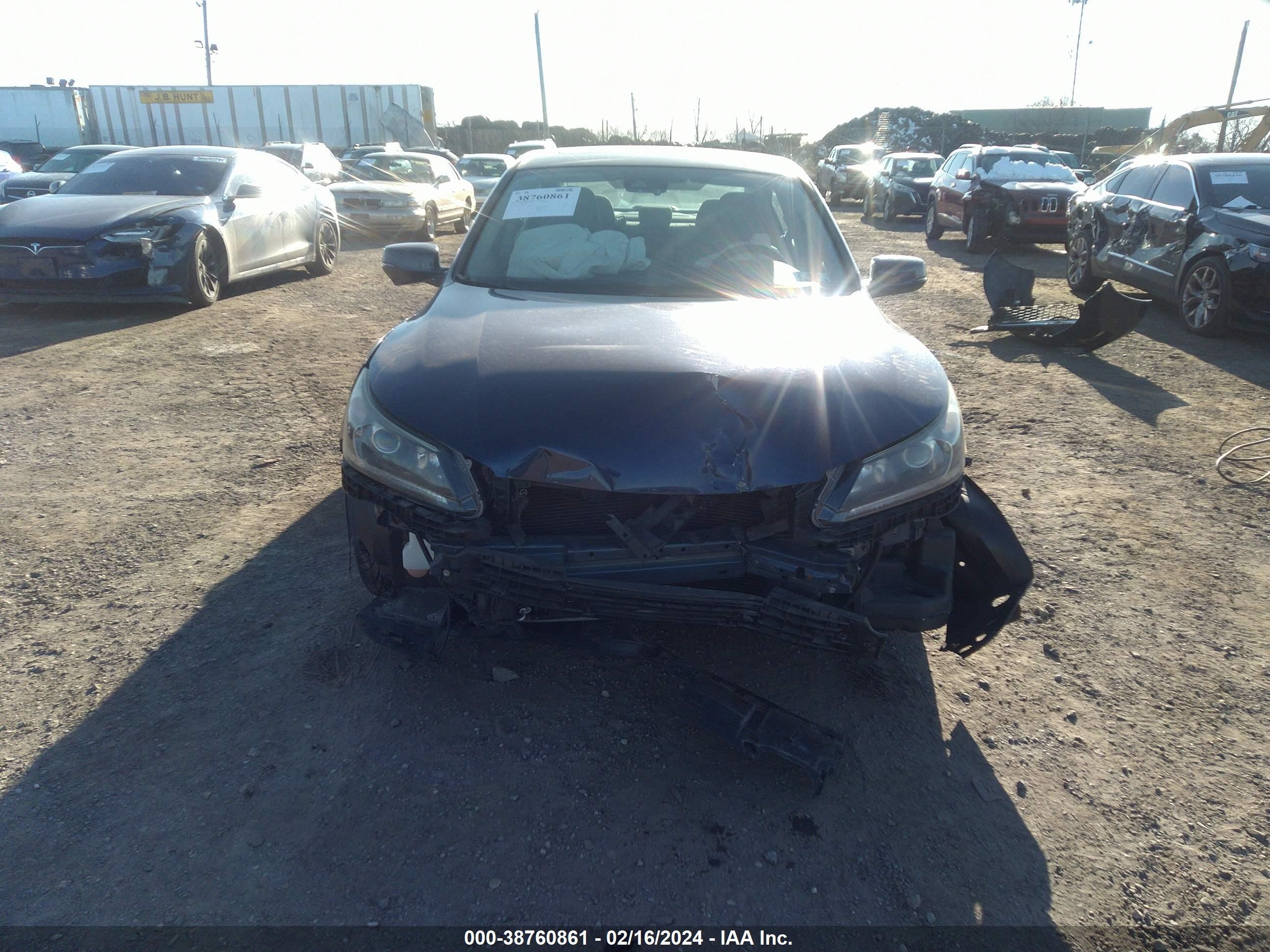 Photo 5 VIN: 1HGCR2F89EA205234 - HONDA ACCORD 