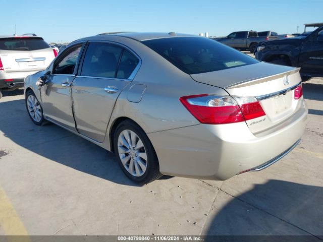 Photo 2 VIN: 1HGCR2F89FA006301 - HONDA ACCORD 