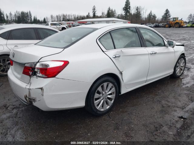 Photo 3 VIN: 1HGCR2F89FA028301 - HONDA ACCORD 