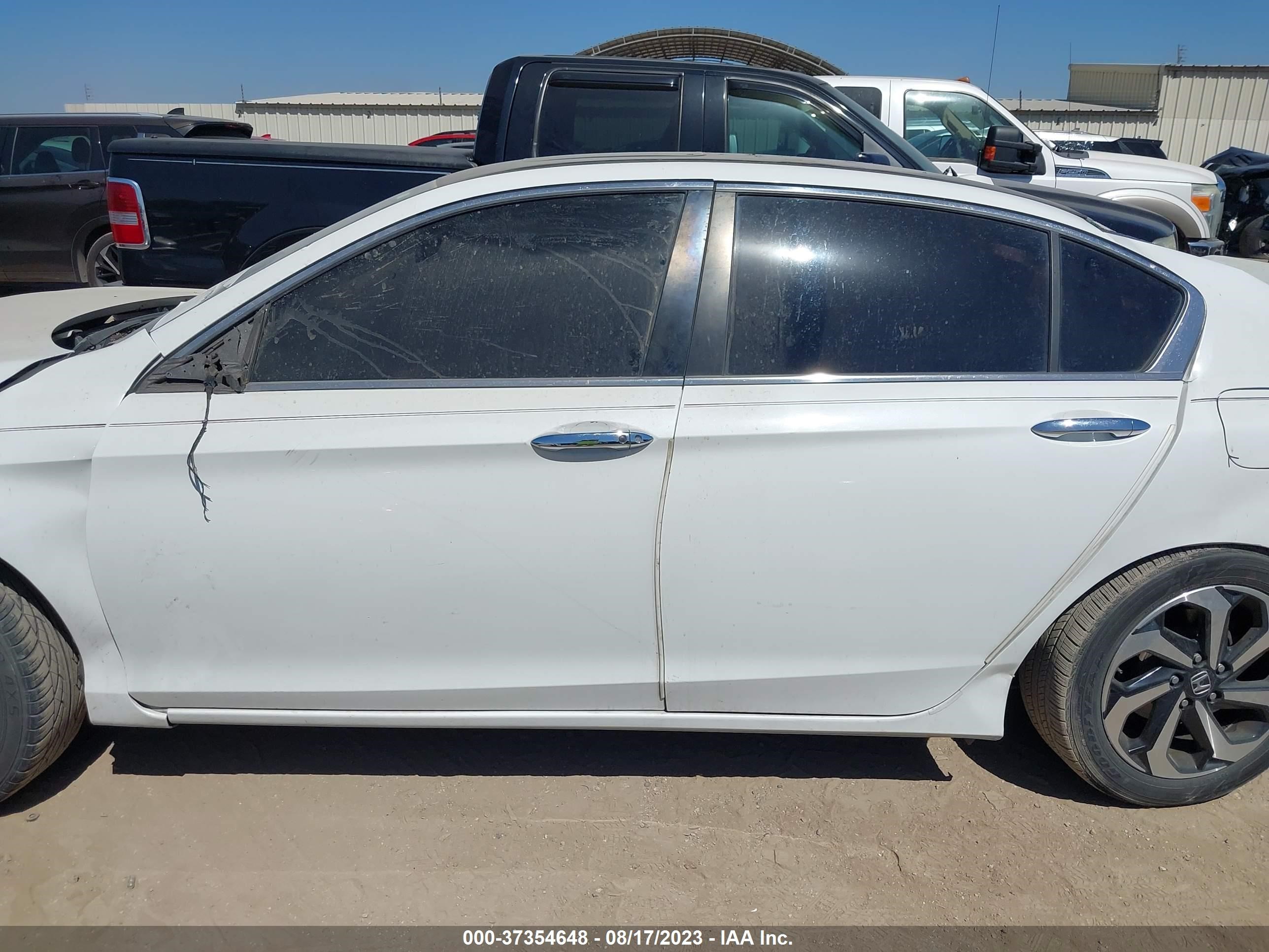 Photo 13 VIN: 1HGCR2F89FA062884 - HONDA ACCORD 