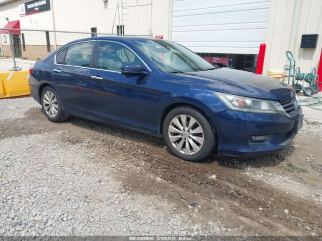VIN: 1HGCR2F89FA082374 - honda accord