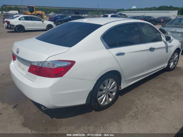 Photo 3 VIN: 1HGCR2F89FA111355 - HONDA ACCORD 