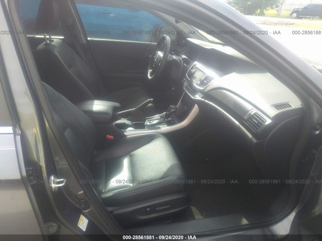 Photo 4 VIN: 1HGCR2F89FA206529 - HONDA ACCORD SEDAN 