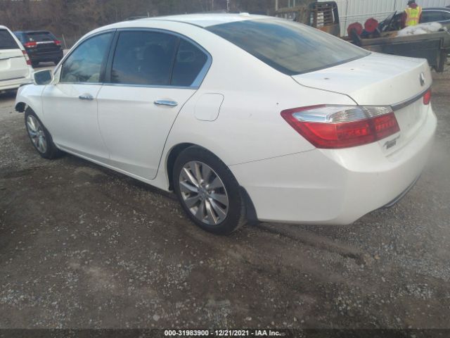 Photo 2 VIN: 1HGCR2F89FA258551 - HONDA ACCORD SEDAN 