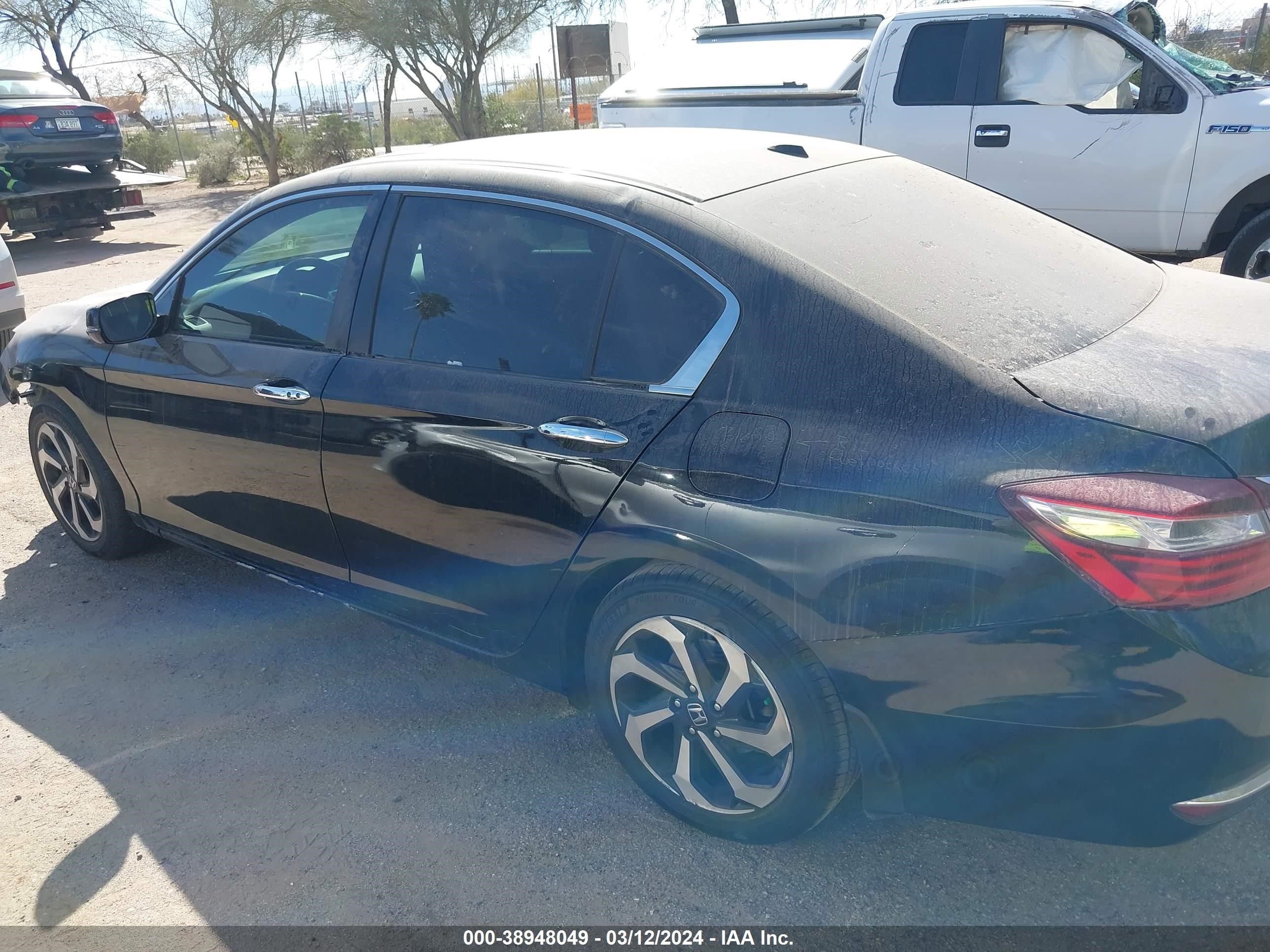 Photo 13 VIN: 1HGCR2F89GA000600 - HONDA ACCORD 