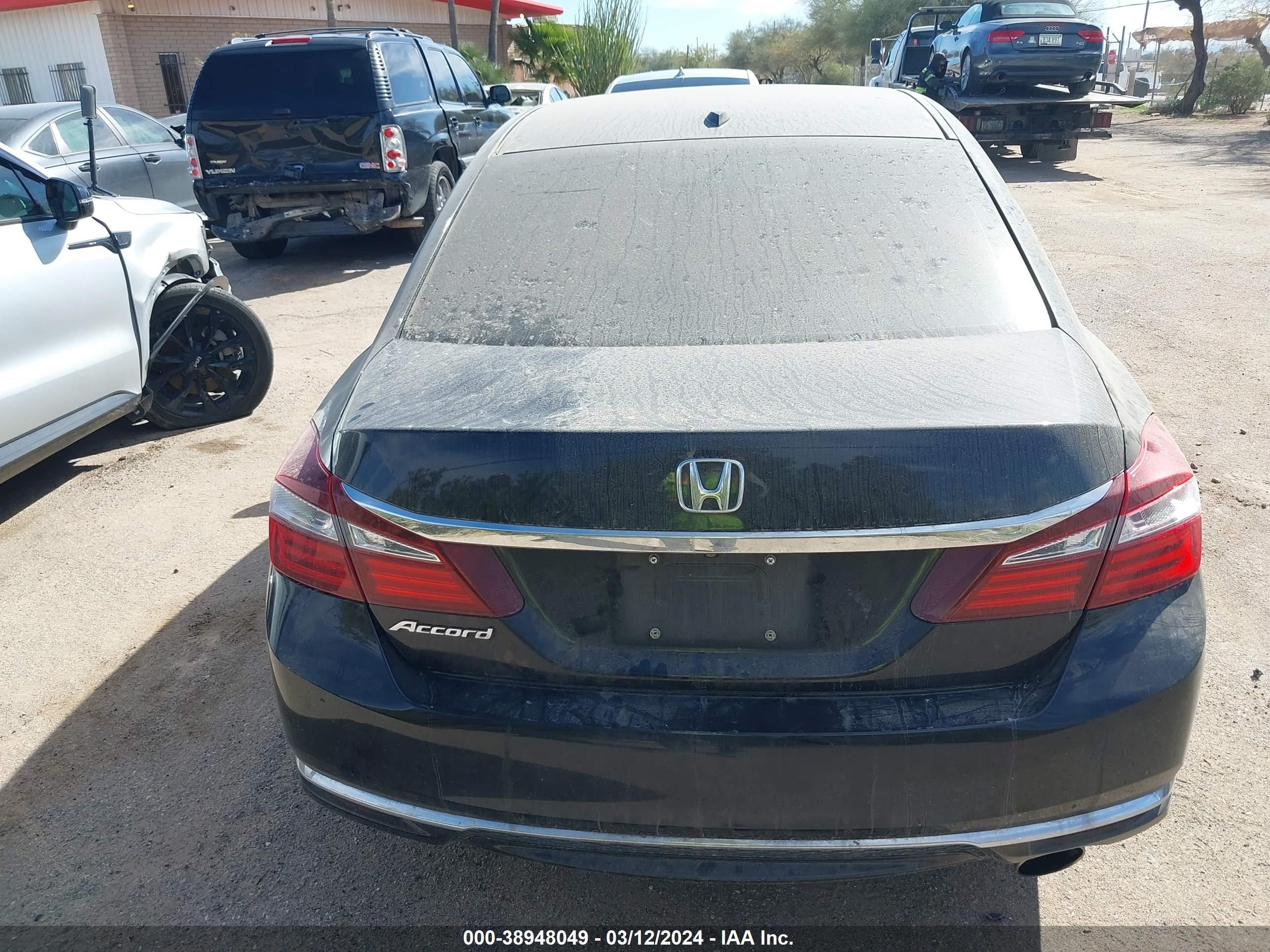 Photo 15 VIN: 1HGCR2F89GA000600 - HONDA ACCORD 