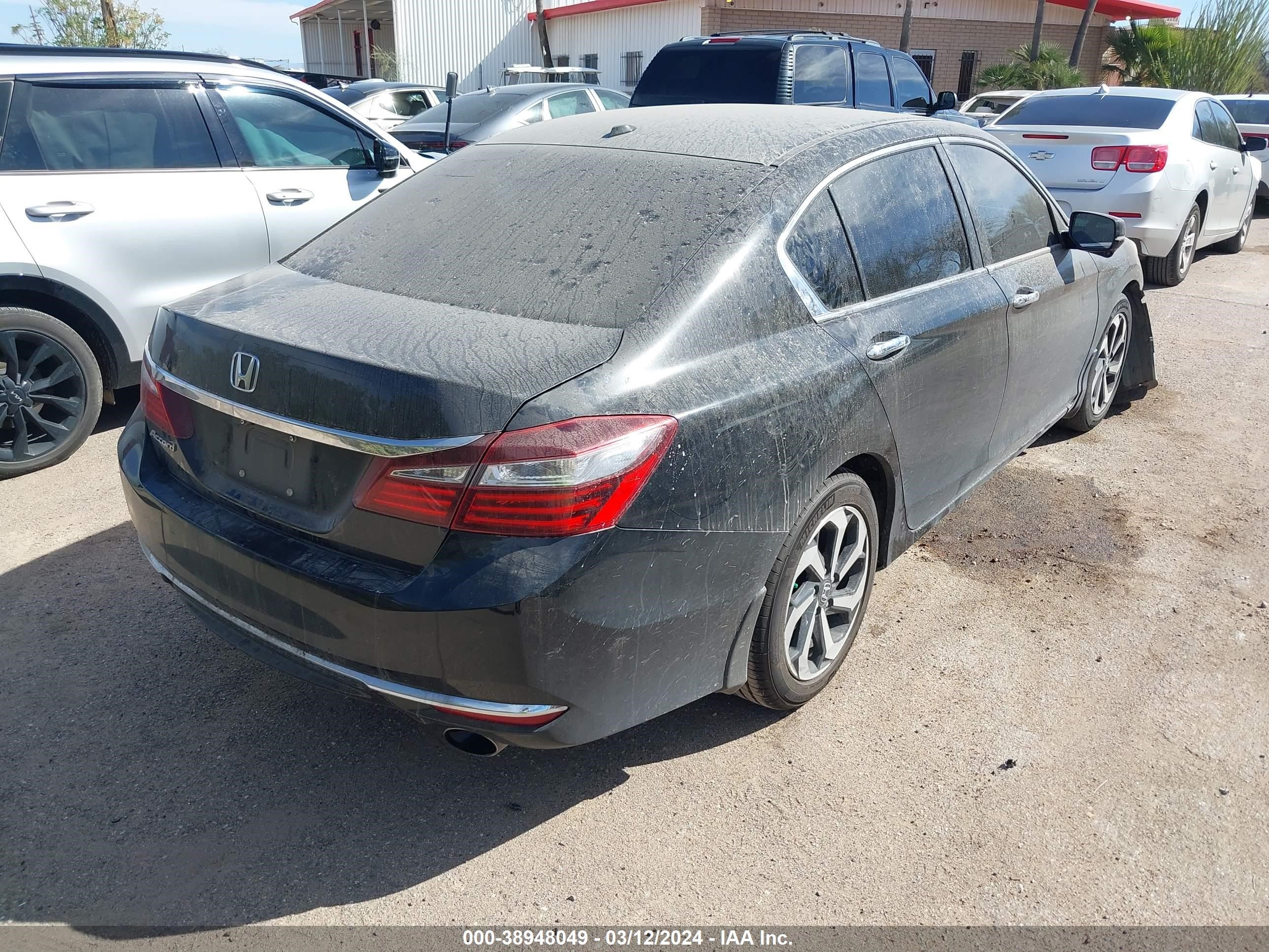 Photo 3 VIN: 1HGCR2F89GA000600 - HONDA ACCORD 